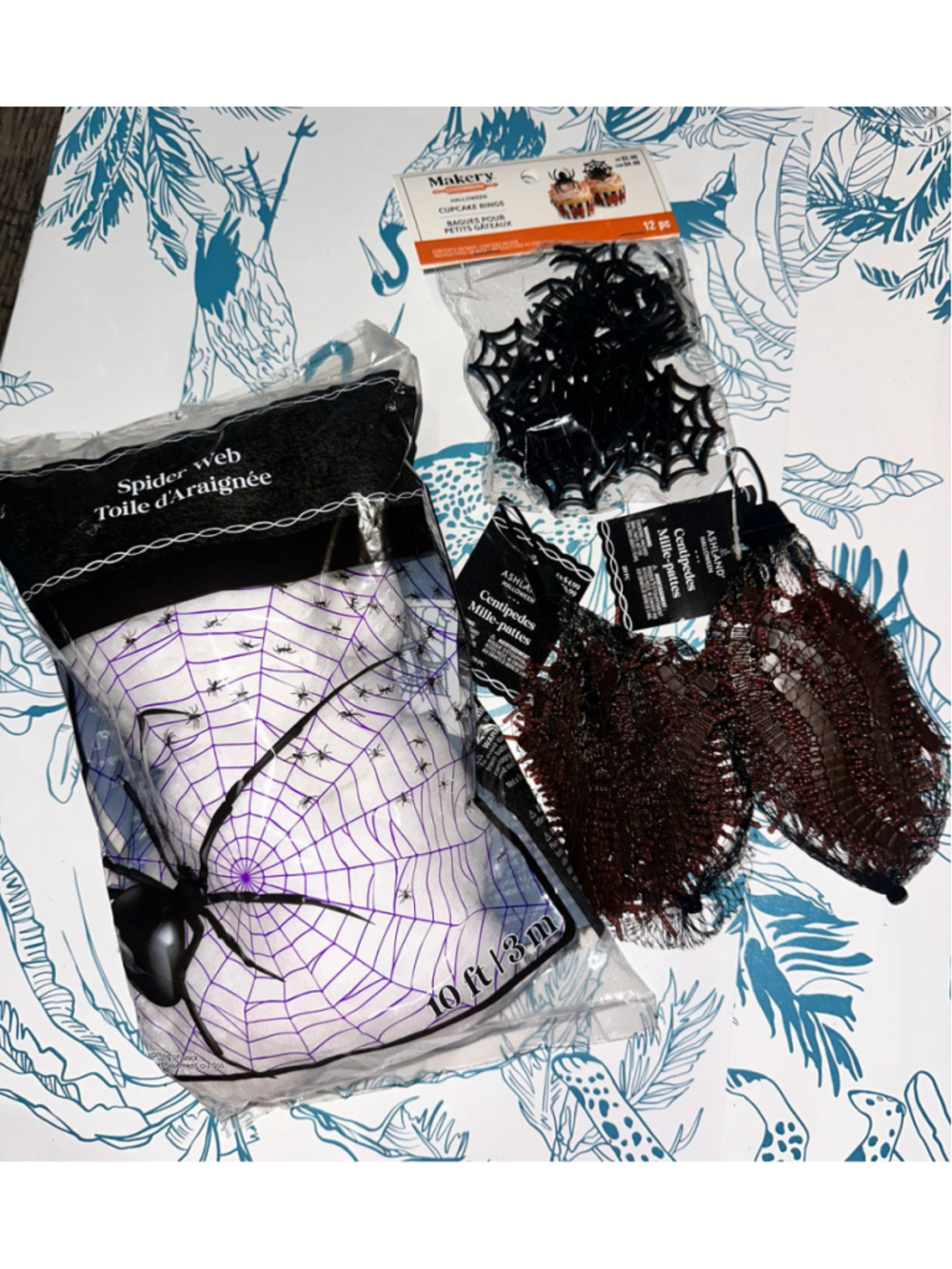 Ashland Halloween Party Decoration Set One Size Black White